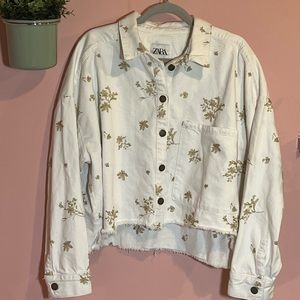 Zara jean jacket white with gold pattern, Zara cropped jean jacket washed unworn